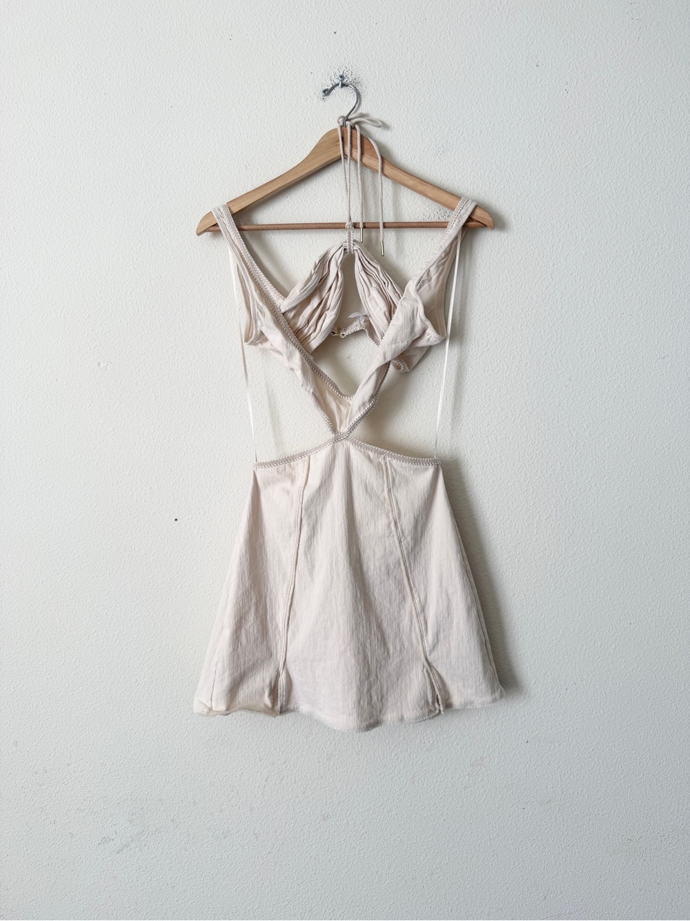 Bydee LARGE Adriana cutout mini dress in cream - Picture 2 of 6